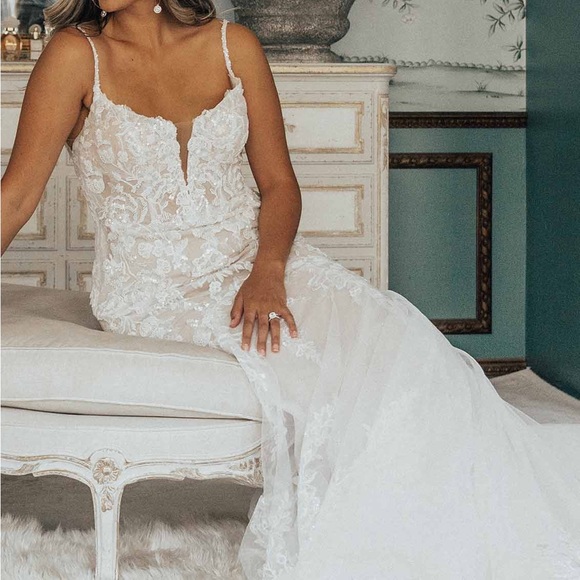 Essenes of Australia Wedding dress - Picture 8 of 14